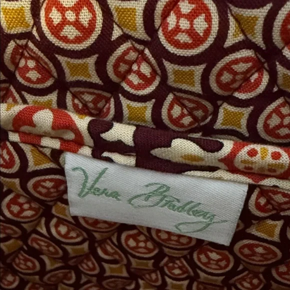 Vera Bradley Patterned Tote Bag and change purse - Red and Cream - Picture 2 of 3